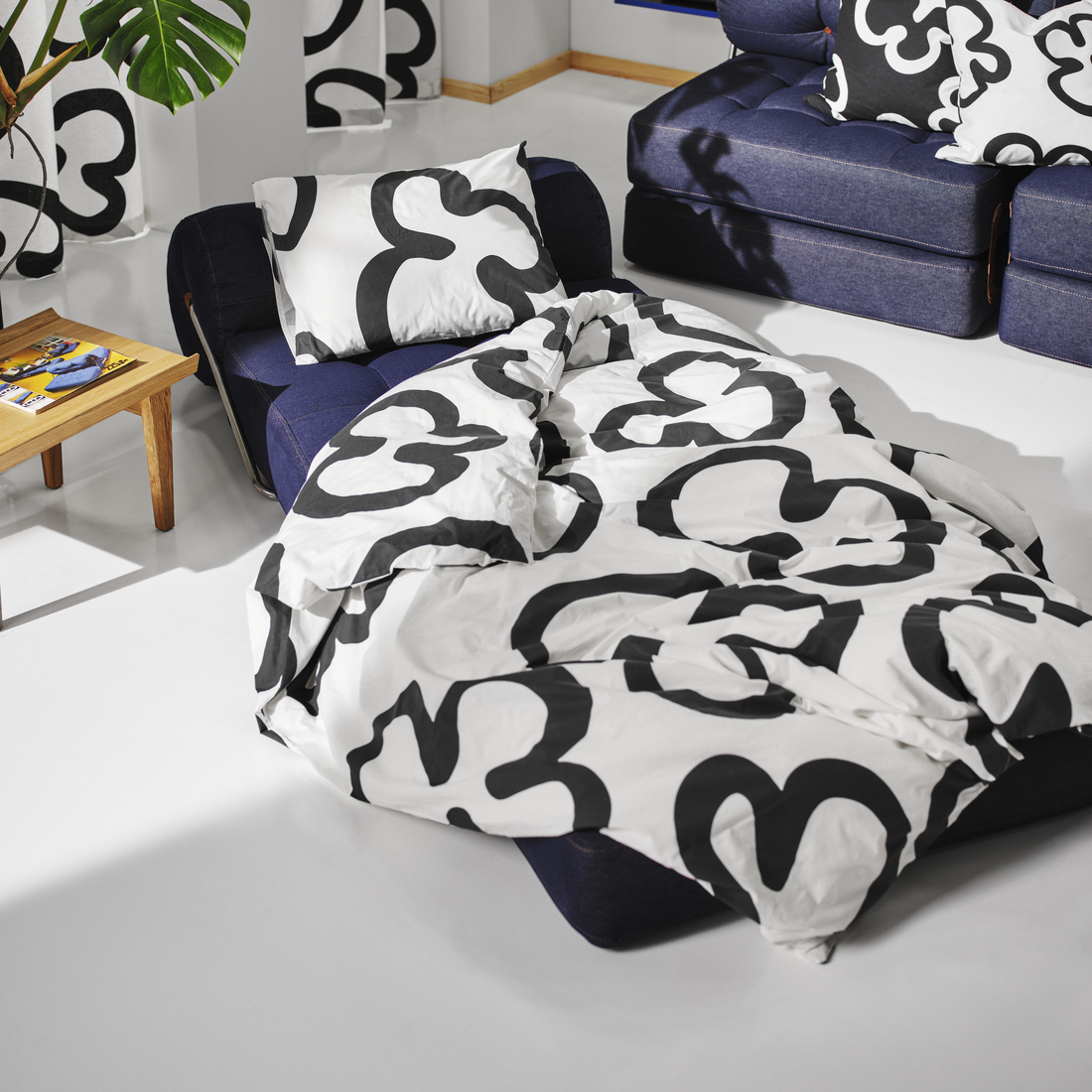 VÅRKUMLA, chair bed. 5 of 13 open dialog
