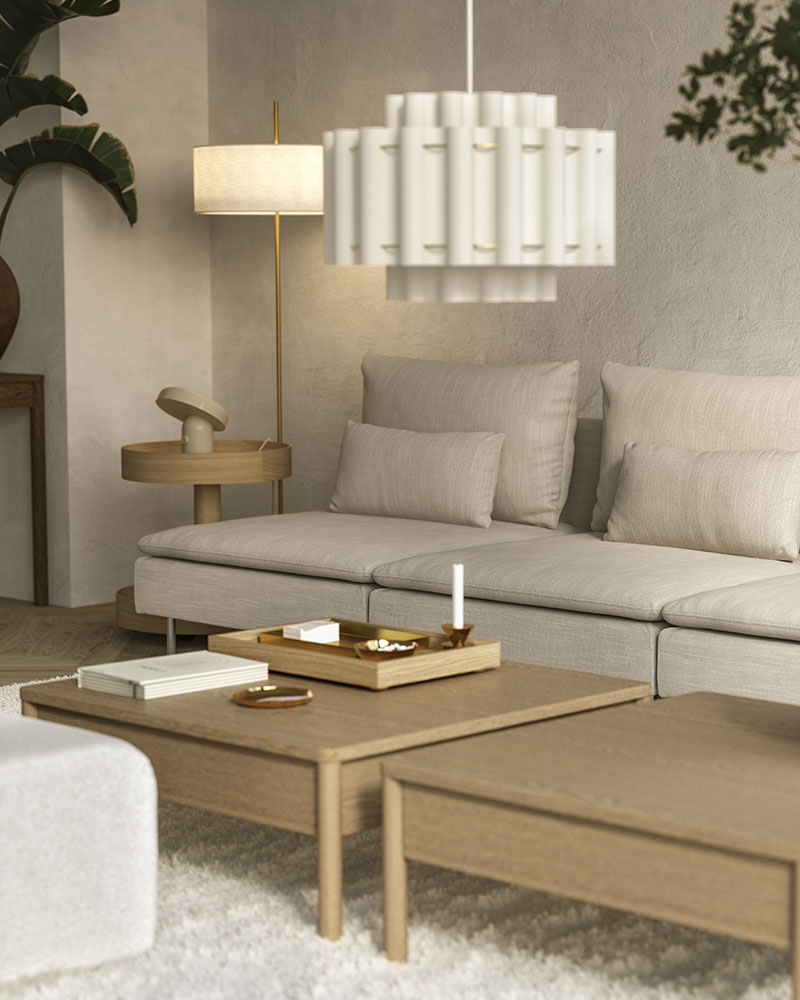 Una mesa de conferencias MITTZON blanca con cuatro sillas TEODORES azules. Un perchero de acero amarillo junto a la pared.