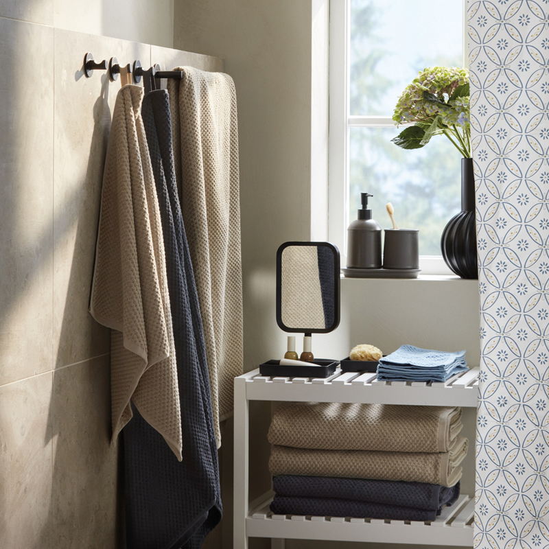 a cozy bathroom with warm tones