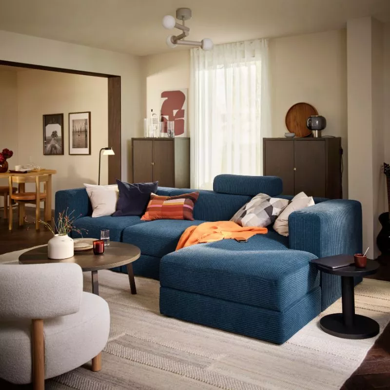 IKEA Ibiza - A calm and cool living room that can handle clutter