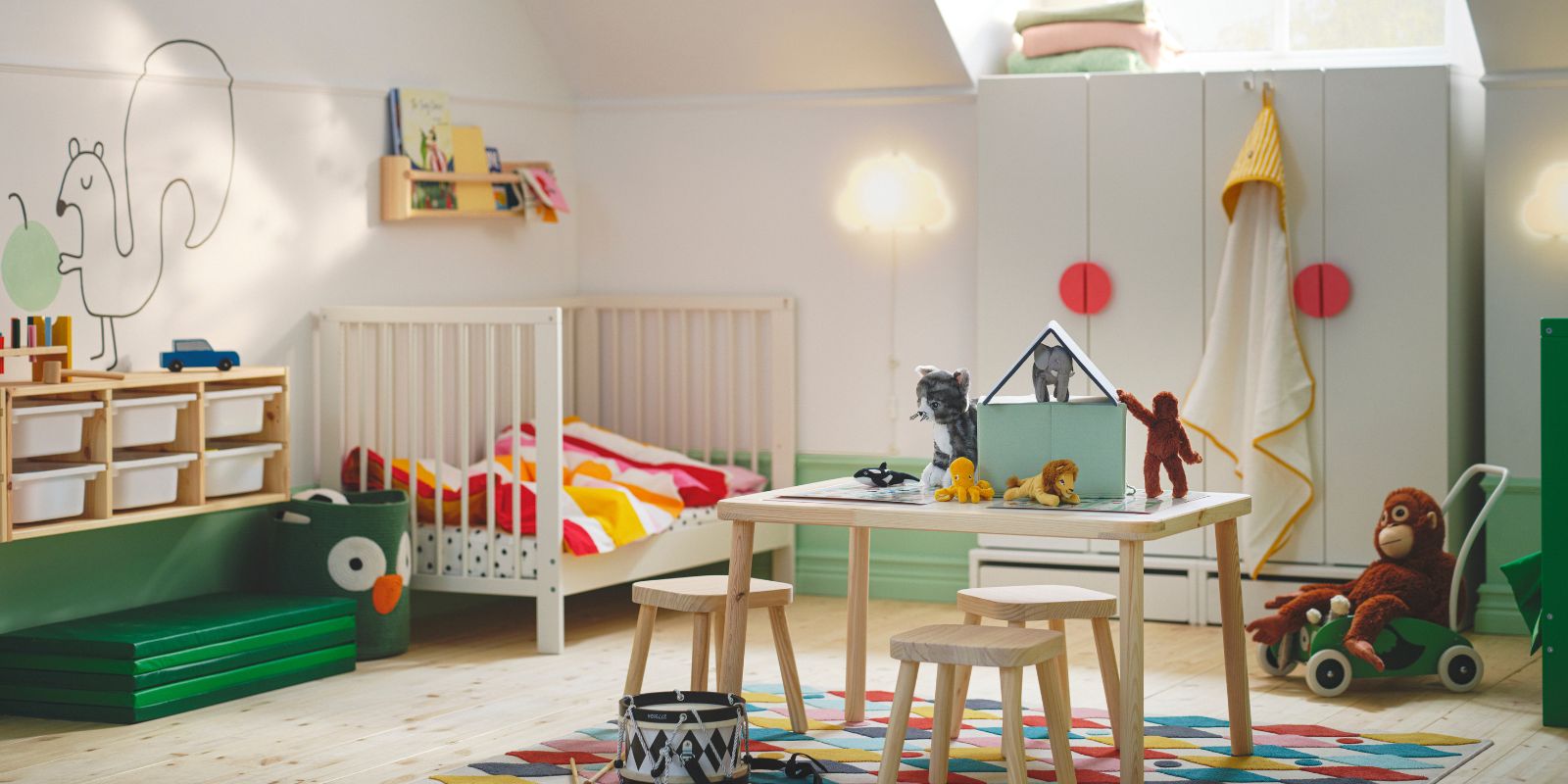 Children's room, with SMÅSTAD white furniture