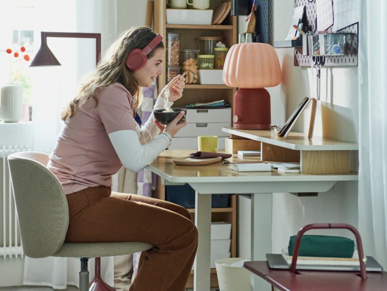 Turn your dorm room into a multitasking marvel